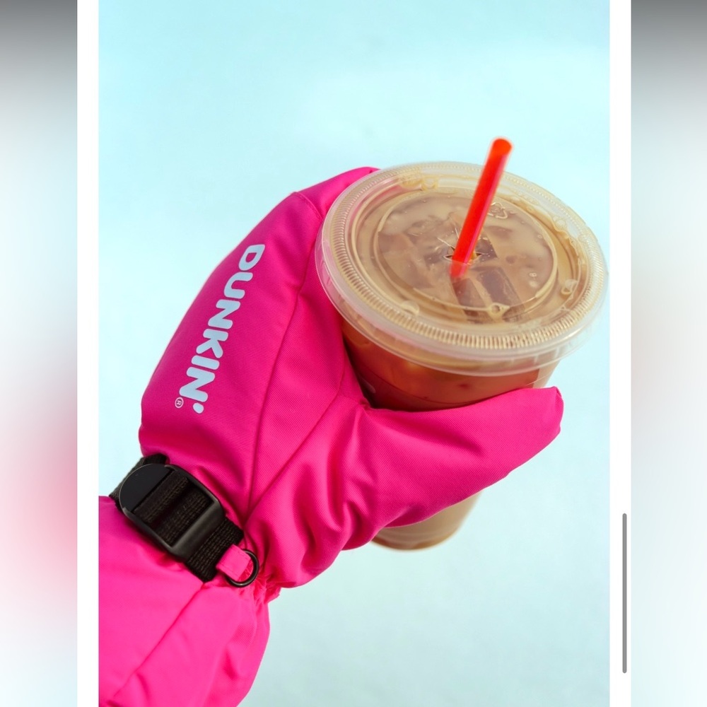 NEW Limited Edition Dunkin’ Donuts Iced Coffee Glove 🍩 - Picture 2 of 6